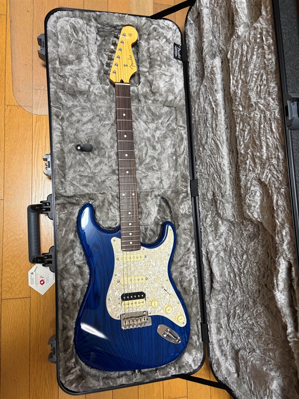 Fender Made in Japan MIJ 2019 Limited Collection Stratocaster HSSの画像